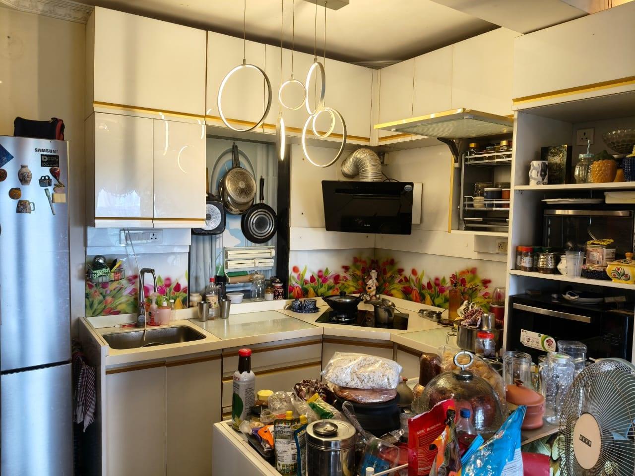 3 BHK Flat for Sale in Royal Palms Estate, Goregaon East